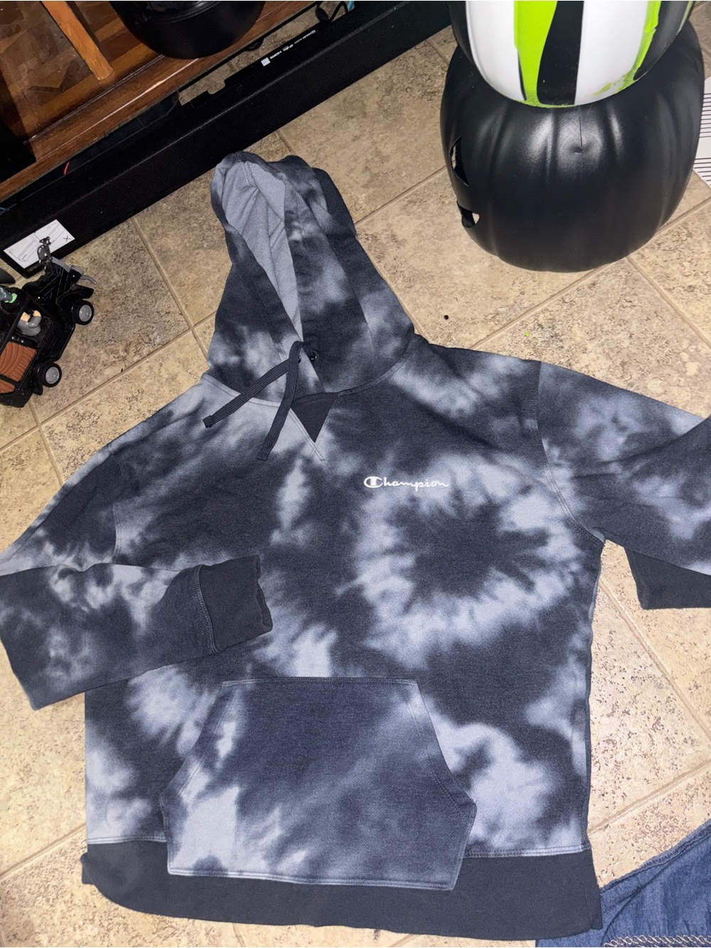 Champions women’s hoodies tie-dye